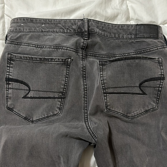 American Eagle Outfitters gray jegging. - Picture 5 of 6